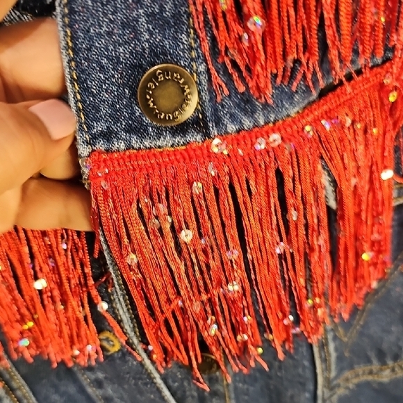 Wrangler Women's Blue Denim Jacket with Red Fringe (Customized) Arizona Wildcats - Picture 4 of 10